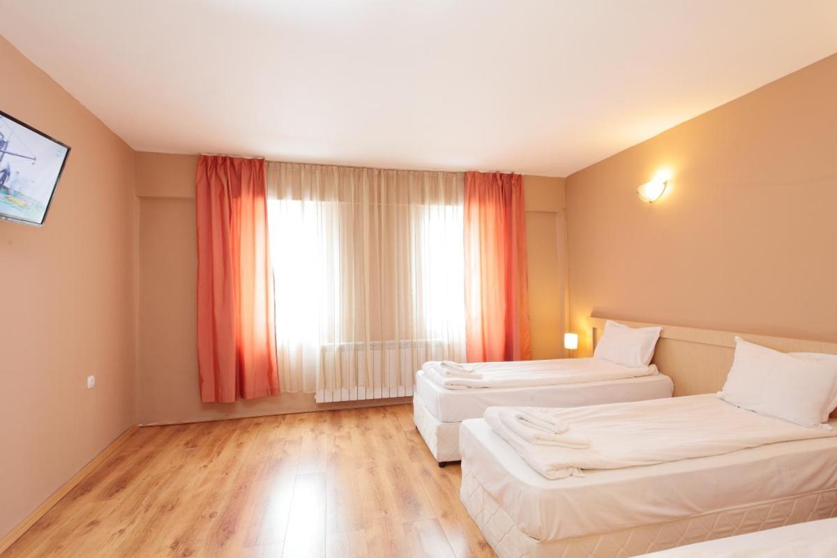 Hotel Panorama Panichishte Ngoại thất bức ảnh