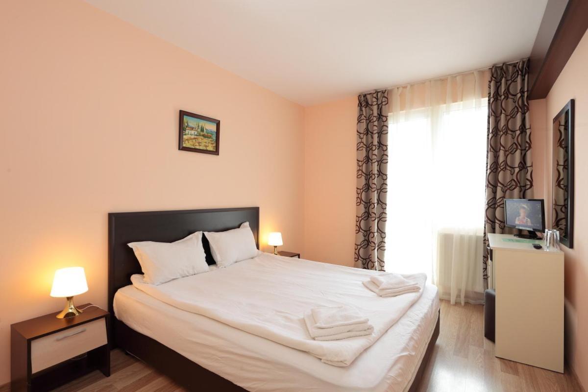 Hotel Panorama Panichishte Ngoại thất bức ảnh